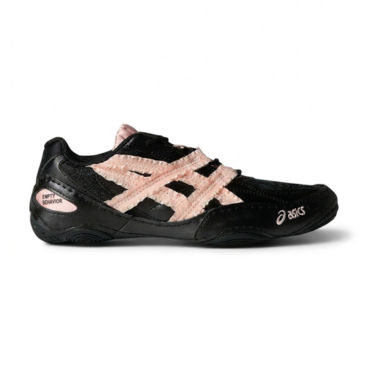 Women's sneaker in Black — view 1