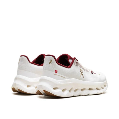 Women's running shoe — view 10