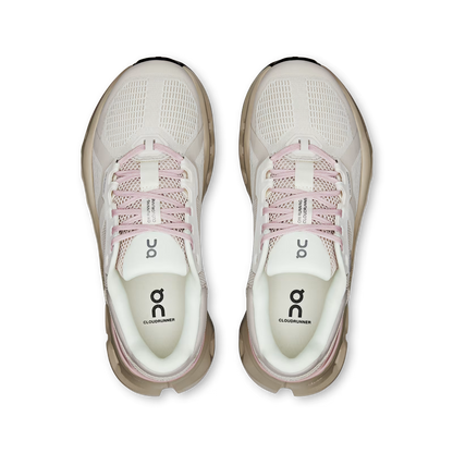 Women's running shoe — view 6